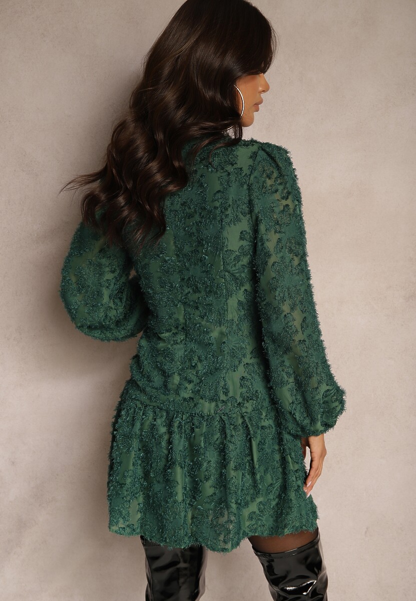 Ciemnozielona Sukienka z Koronki o Taliowanym Fasonie z Kopertową Górą Nelabine