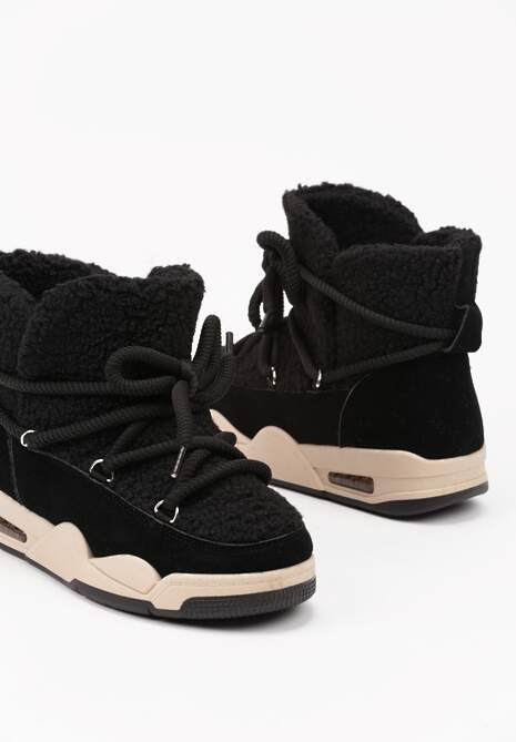 Czarne Płaskie Śniegowce Ozdobione Futerkiem w Stylu Baranka i Sznurowaniem Alabera