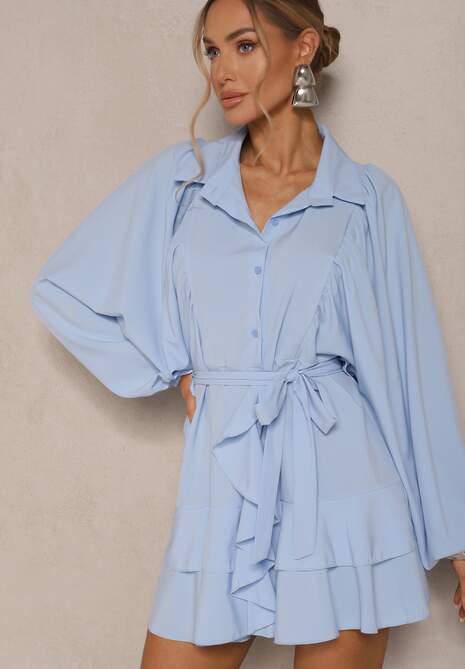 Jasnoniebieska Rozkloszowana Sukienka z Falbanami i Paskiem Divanessa