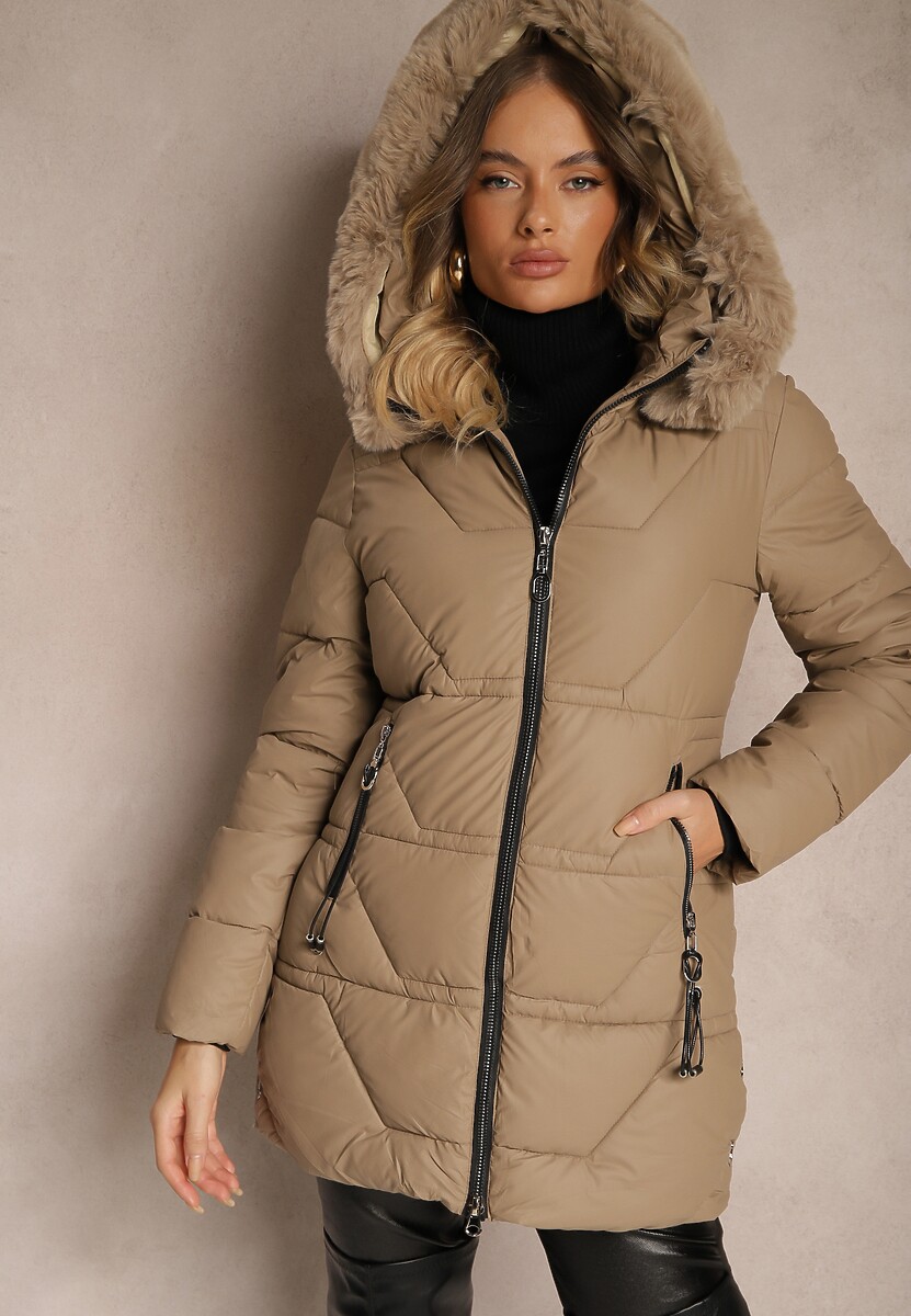 Granatowa Zimowa Kurtka Pikowana Ozdobiona Futrzanym Kołnierzem Elladriel