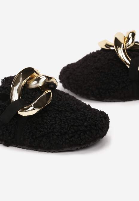 Czarne Klapki z Ozdobnym Łańcuchem Dewerli