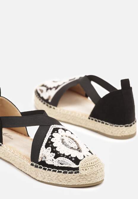 Czarne Haftowane Espadryle z Elastycznymi Paskami na Podeszwie z Plecionki Fodamira