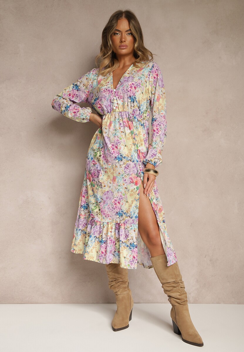 Jasnoniebieska Sukienka w Kwiatowy Print o Rozkloszowanym Kroju z Dekoltem w Serek Janellia