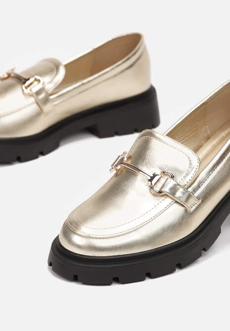 Złote Mokasyny Wsuwane z Klamerką Arraro
