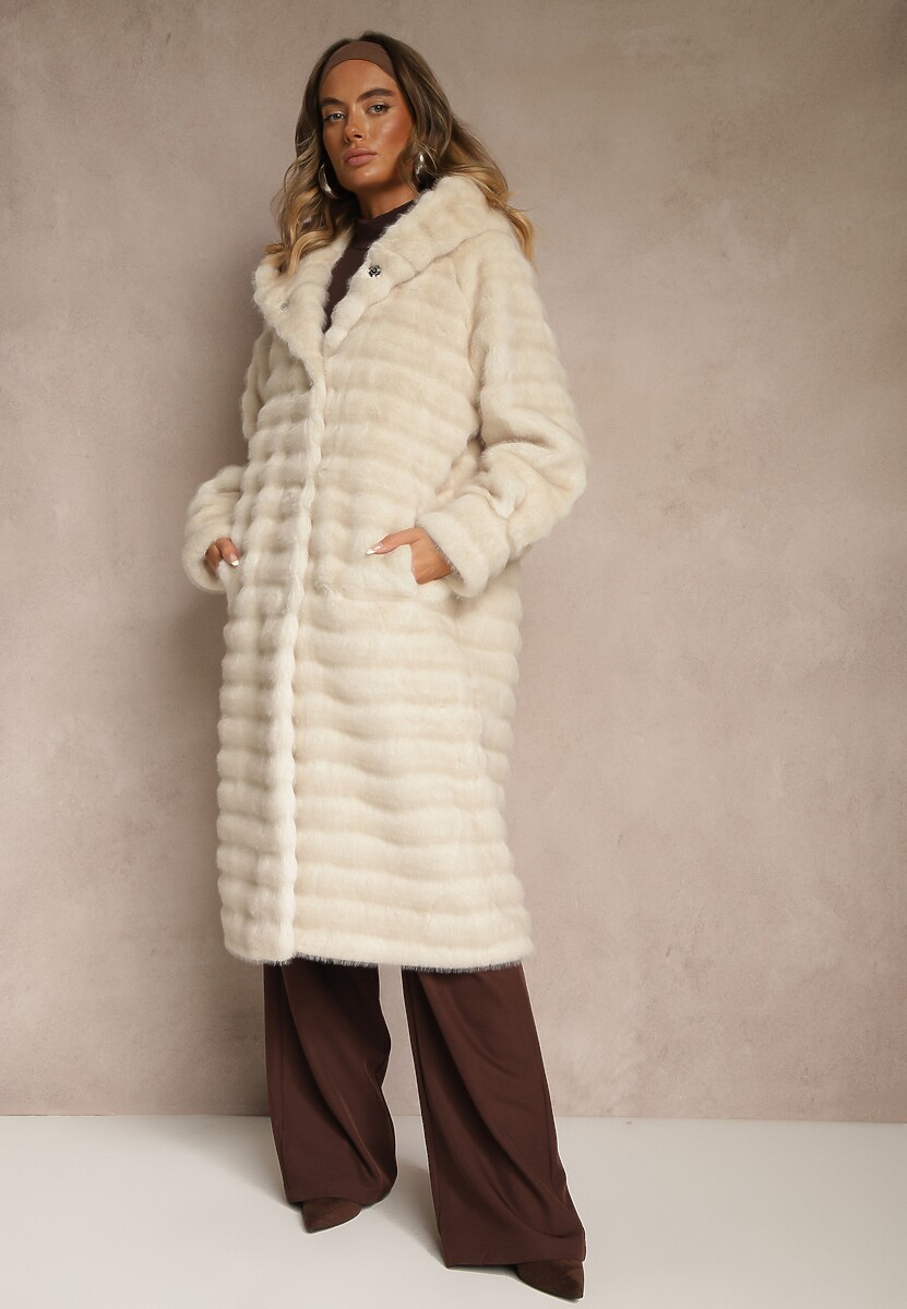 Beżowy Płaszcz Futerko z Ozdobnymi Przeszyciami i Kapturem Esetia