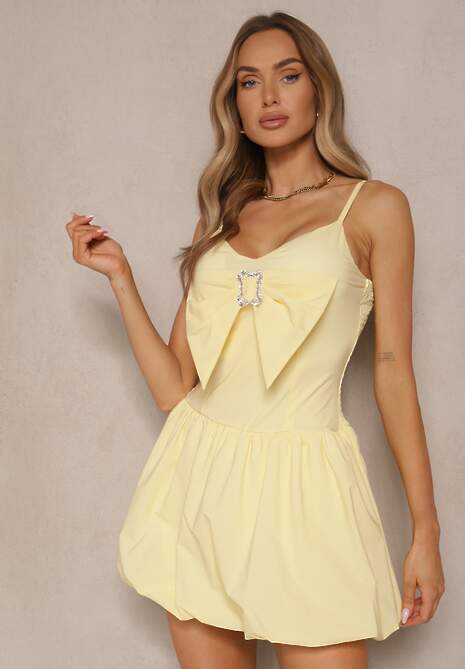 Żółta Sukienka o Fasonie Bombki z Kokardką na Dekolcie i Cyrkoniami Palonira