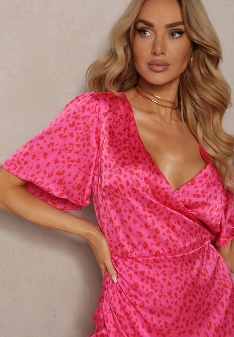 Fuksjowa Sukienka z Kopertowym Dekoltem z Gumką w Talii Ozdobiona Marszczeniem Pasolia