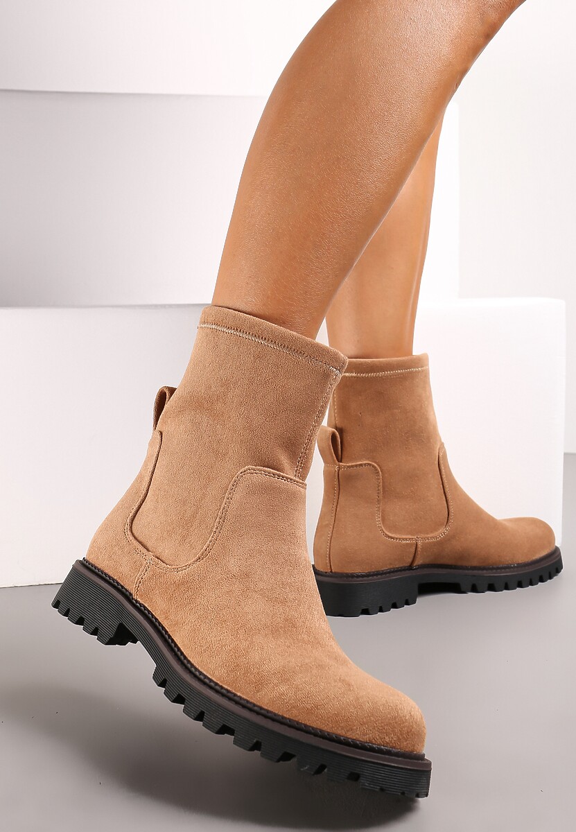 Beżowe Botki za Kostkę z Imitacji Zamszu Silvano