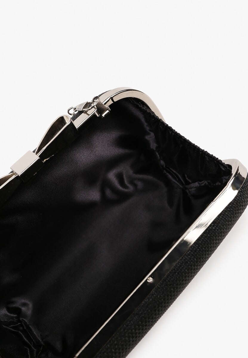 Czarna Torebka Kopertówka z Dodatkowym Łańcuszkiem i Metalicznym Zapięciem Grireia