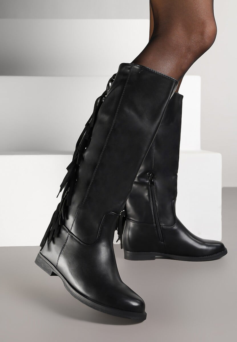 Czarne Płaskie Kozaki z Frędzlami w Stylu Kowbojek Volpe