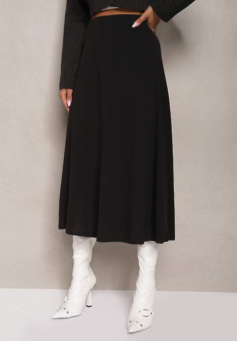 Czarna Midi Spódnica Rozkloszowana o Klasycznym Fasonie Namettia