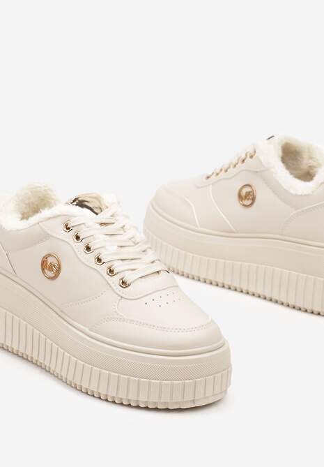 Beżowe Sneakersy na Platformie z Tłoczeniem Ozdobione Sznurowaniem i Metaliczną Aplikacją Tiliel