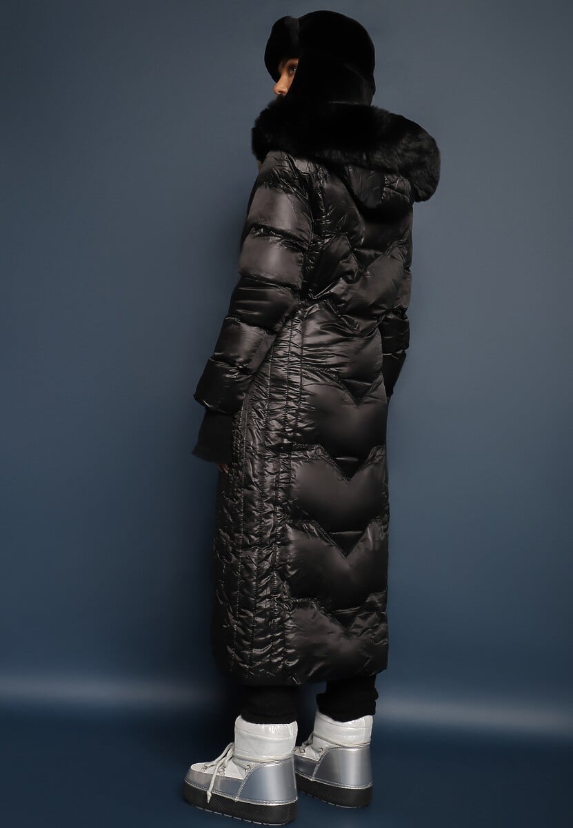 Czarna Kurtka Płaszcz z Ozdobnym Pikowaniem z Kapturem z Futerkiem i Marszczeniami Larian