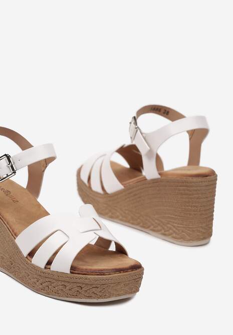 Białe Sandały na Plecionym Koturnie i Platformie Innoma