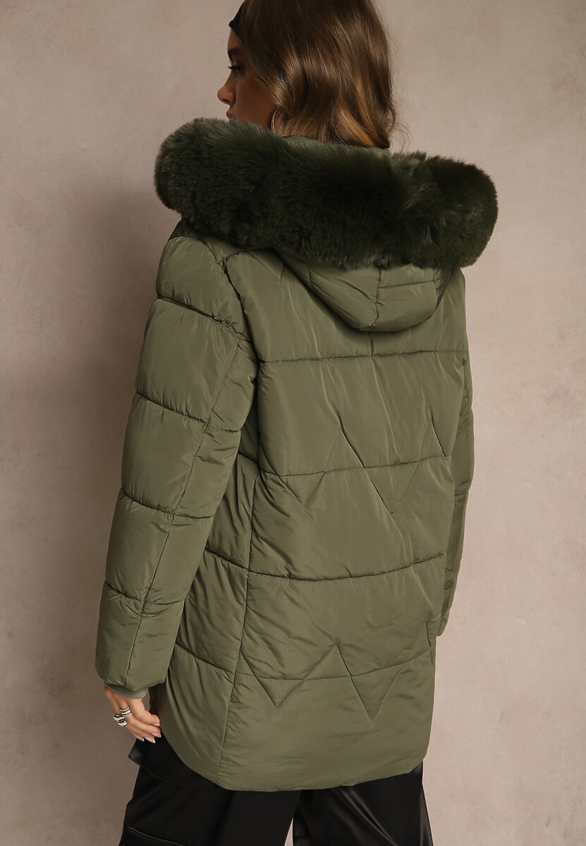 Ciemnozielona Klasyczna Kurtka z Pikowanymi Przeszyciami i Kapturem z Futrem Mundrie