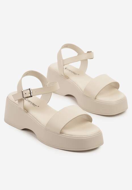 Beżowe Sandały na Niskiej Platformie z Paskiem ze Sprzączką Mirkio