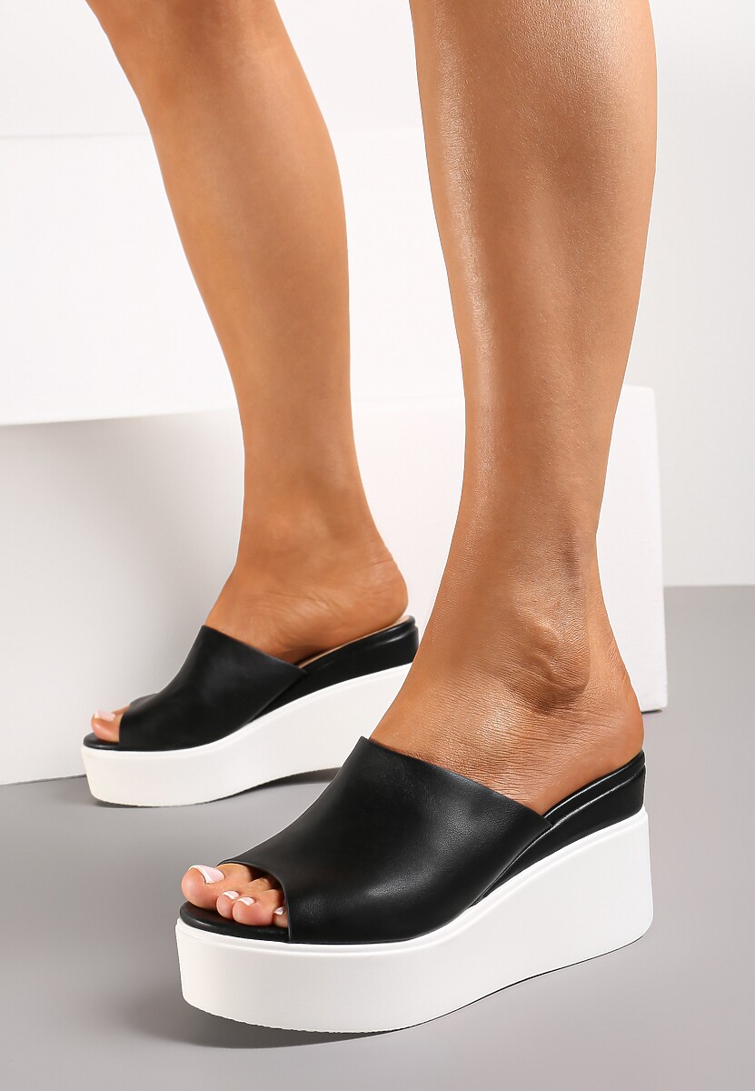 Czarne Klapki z Imitacji Skóry na Platformie z Koturnem Naildiwna