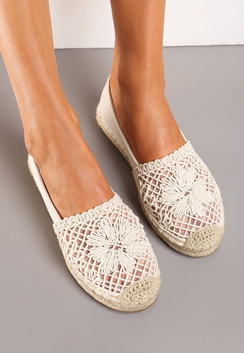 Beżowe Płaskie Espadryle z Ażurową Wstawką na Nosku i Plecioną Podeszwą Rowenas