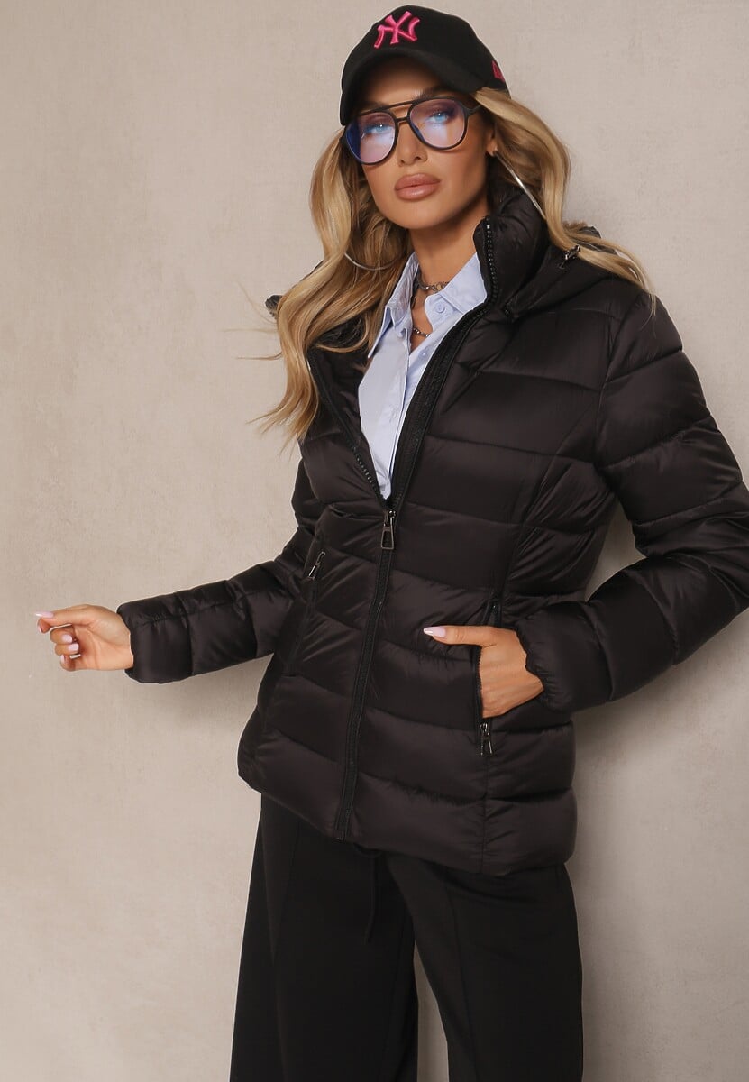 Czarna Kurtka z Odpinanym Kapturem Ozdobiona Pikowaniem Laosias