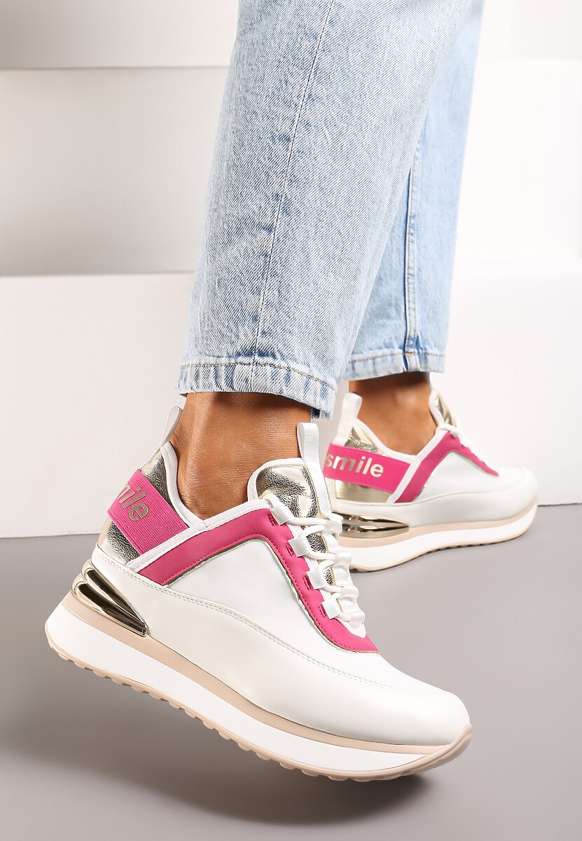 Biało-Różowe Sneakersy z Metaliczną Wstawką i Ozdobnym Napisem na Ukrytym Koturnie Alivewna