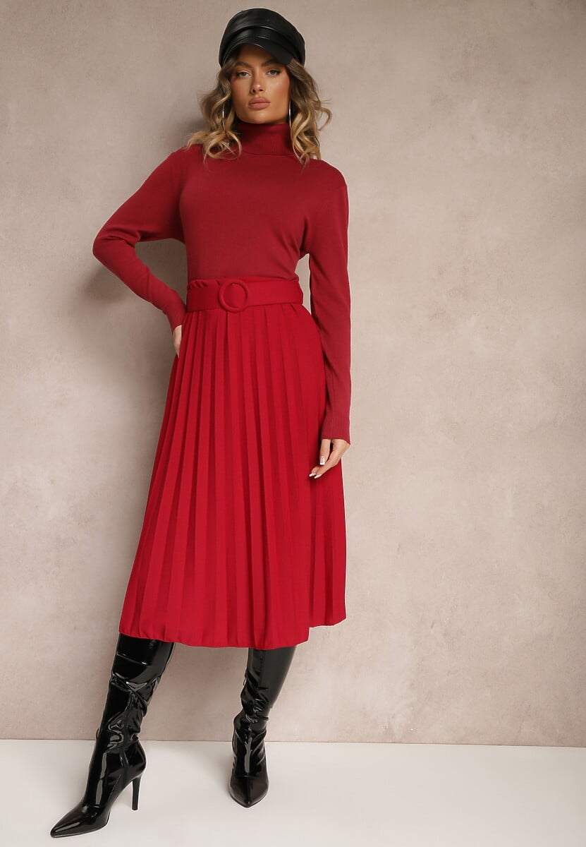 Czerwona Spódnica Plisowana z Ozdobnym Paskiem Sanitha