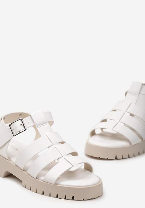 Białe Sandały Typu Rzymianki ze Sprzączką na Podeszwie z Bieżnikiem Uzumatisa