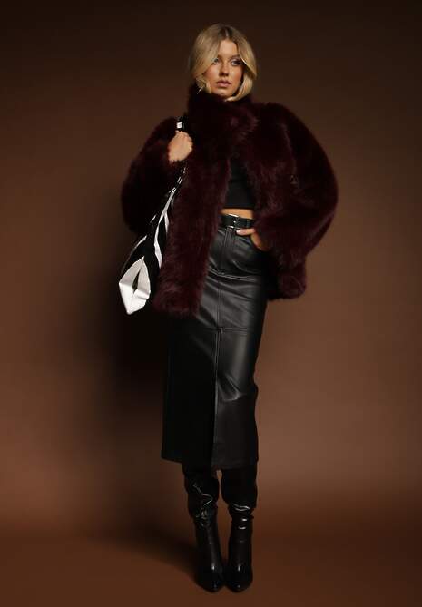 Bordowa Dwustronna Kurtka Biker Ozdobiona Futerkiem Flitta