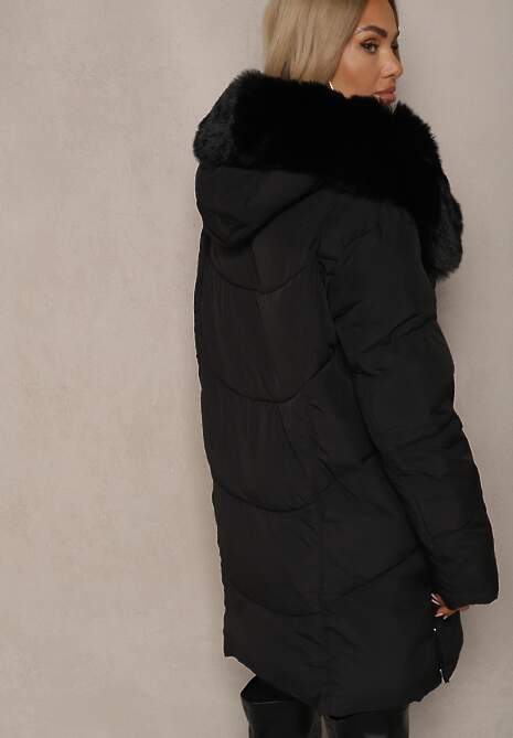 Czarna Pikowana Kurtka Zimowa z Kapturem i Ozdobnym Futerkiem Mesitana