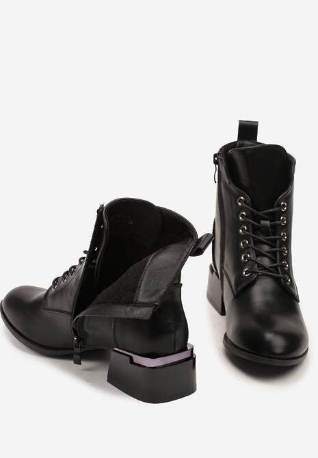 Czarne Botki Vices na Klocku ze Zdobieniem i Sznurowaną Cholewką Falmirea