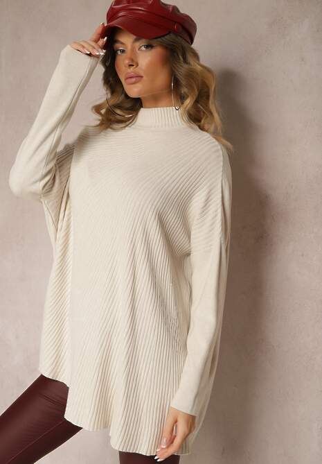 Jasnobeżowy Asymetryczny Golf z Wiskozą z Rękawami o Nietoperzowym Kroju Realeen