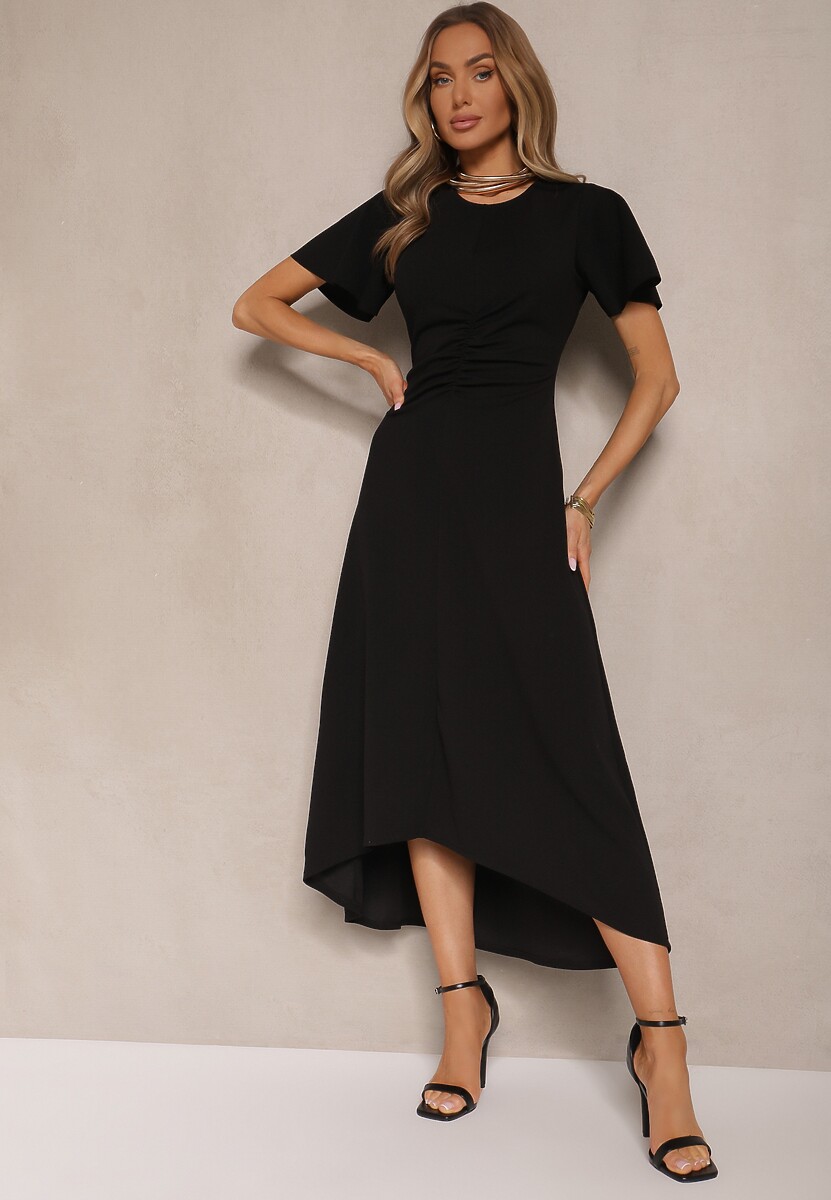 Czarna Sukienka o Rozkloszowanym Kroju z Marszczeniem Odarene