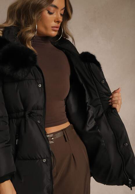 Czarna Pikowana Kurtka z Szerokim Kapturem z Futrem Galiessa