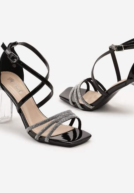 Czarne Sandały na Transparentnym Słupku z Cyrkoniami Zapinane przy Kostce Tesaie