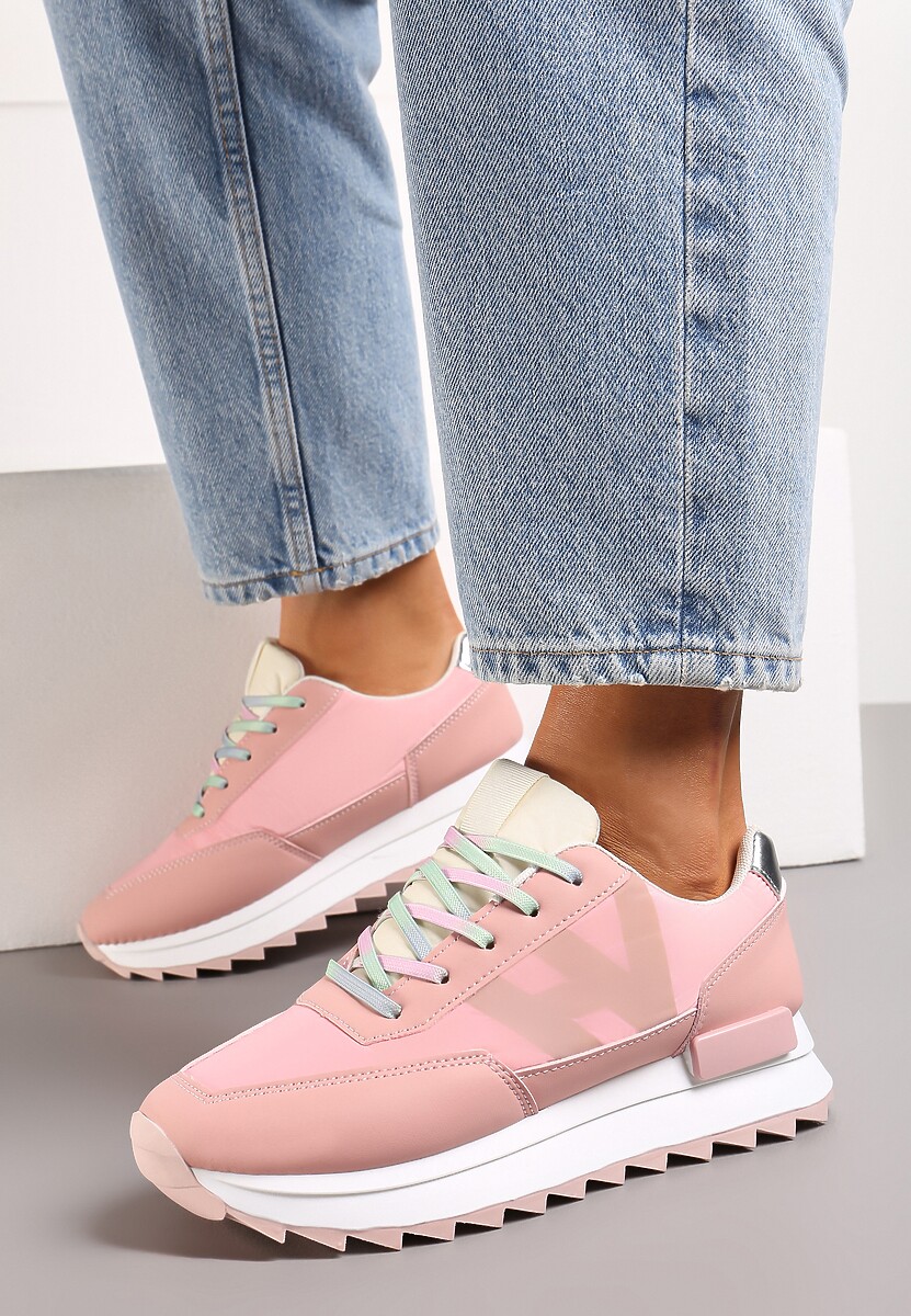 Różowe Sneakersy z Ozdobnym Protektorem na Podeszwie i Metaliczną Wstawką Melisina