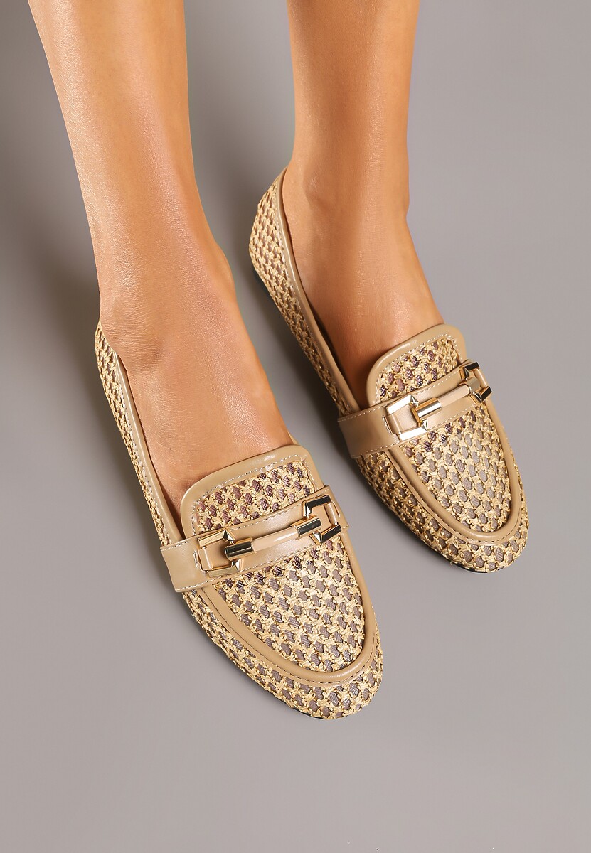 Ciemnobeżowe Mokasyny Ozdobione Siateczkową Cholewką i Klamrą Zelure