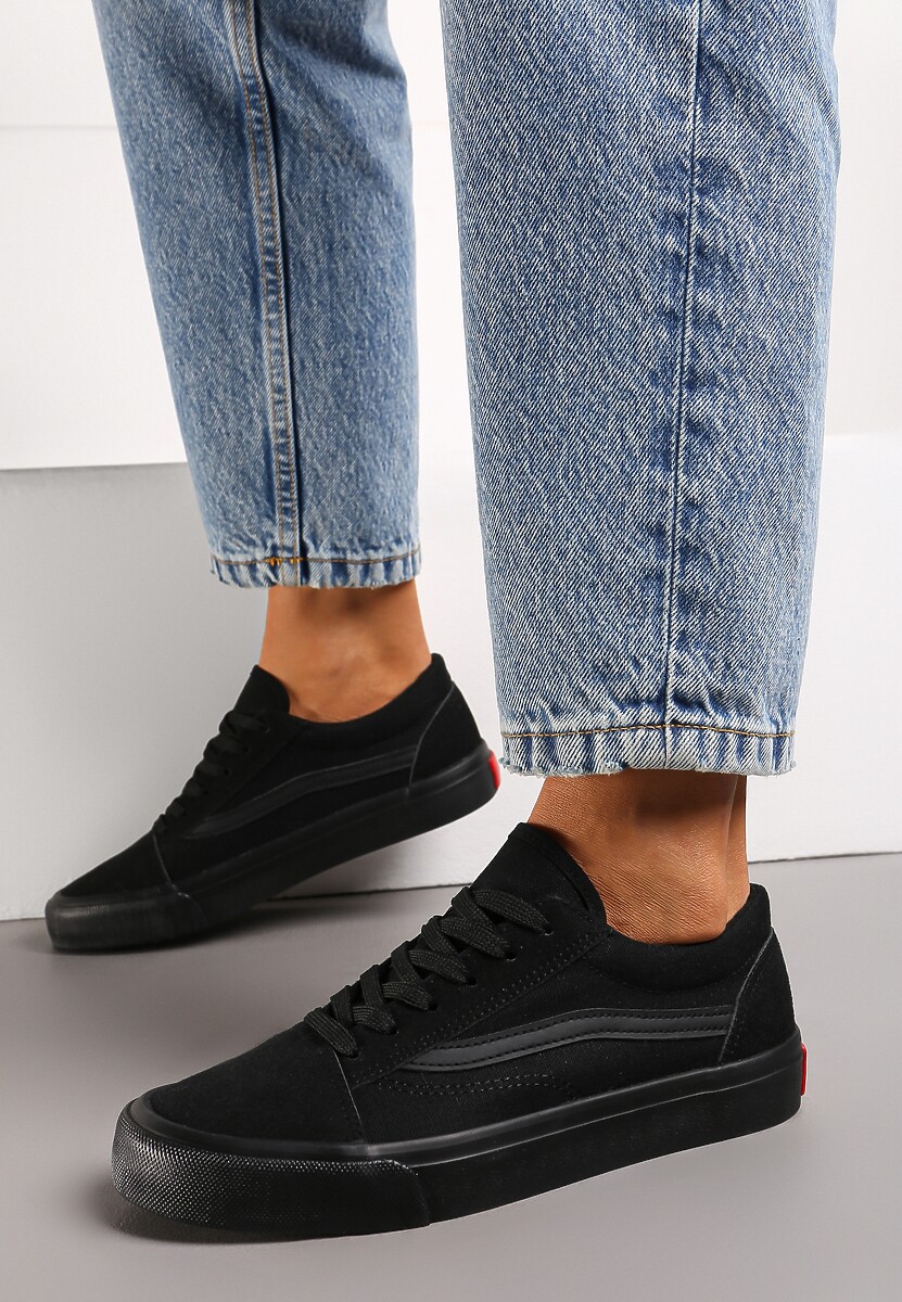 Czarne Tenisówki z Boczną Naszywką Simeris