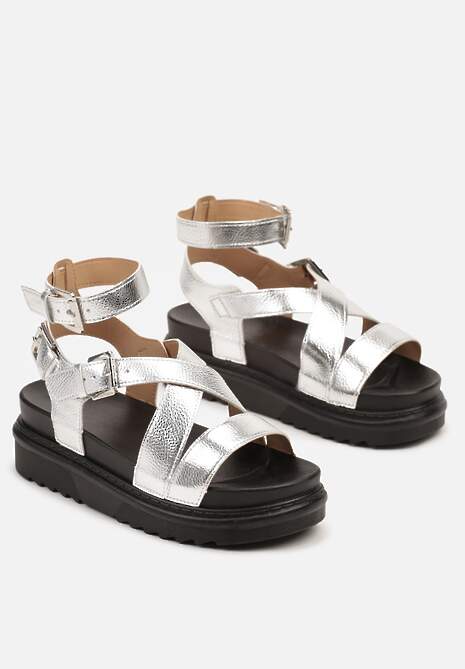 Srebrne Sandały Zapinane wokół Kostki na Grubej Podeszwie Diunna