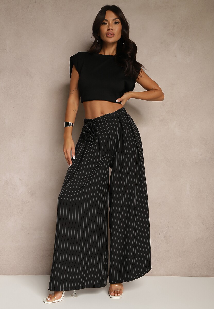 Granatowe Spodnie Palazzo High Waist Ozdobione Broszką Kwiatem Folassea