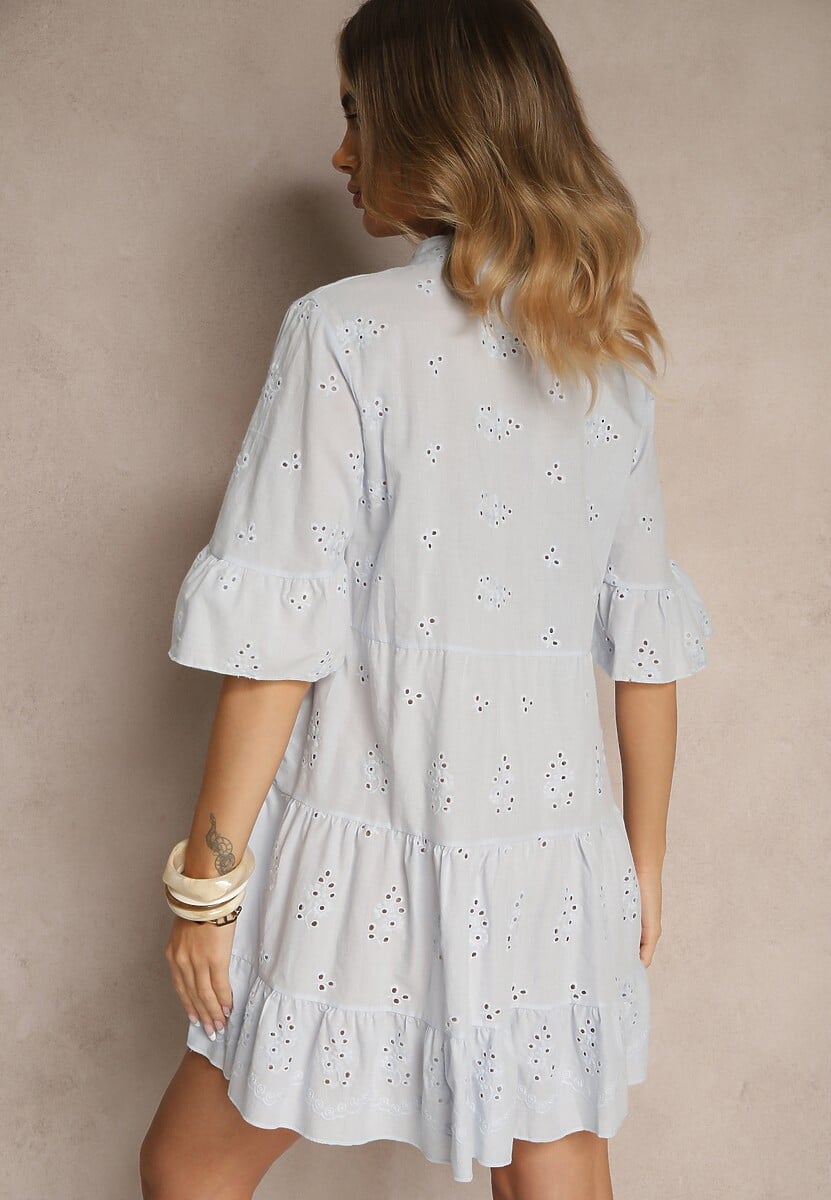 Jasnoniebieska Rozkloszowana Sukienka Koszulowa z Bawełny Zdobiona Haftem i Falbanami Filarosa