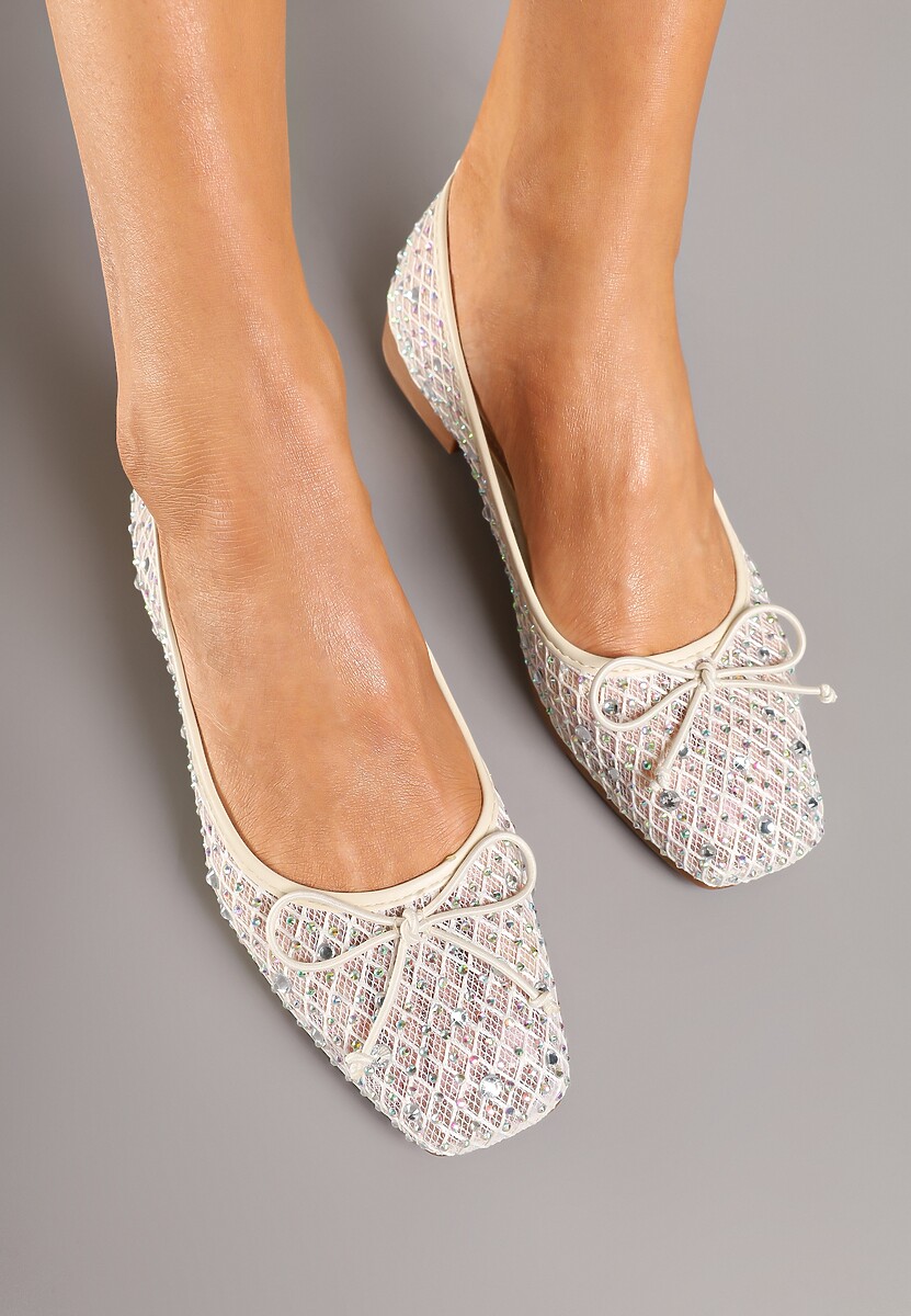 Białe Balerinki z Siateczkową Cholewką Ozdobione Cyrkoniami i Kokardą Abbona