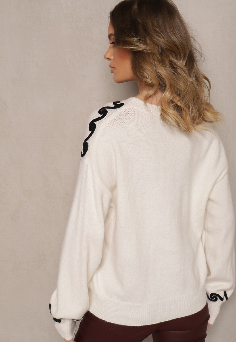 Jasnobeżowy Sweter z Wiskozą i Geometrycznym Wzorem Senallin