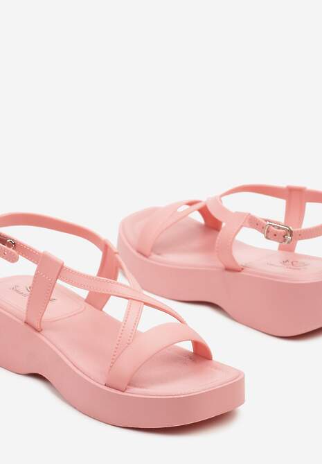 Różowe Sandały na Niskiej Platformie z Paskami w Kształcie X Nusialia