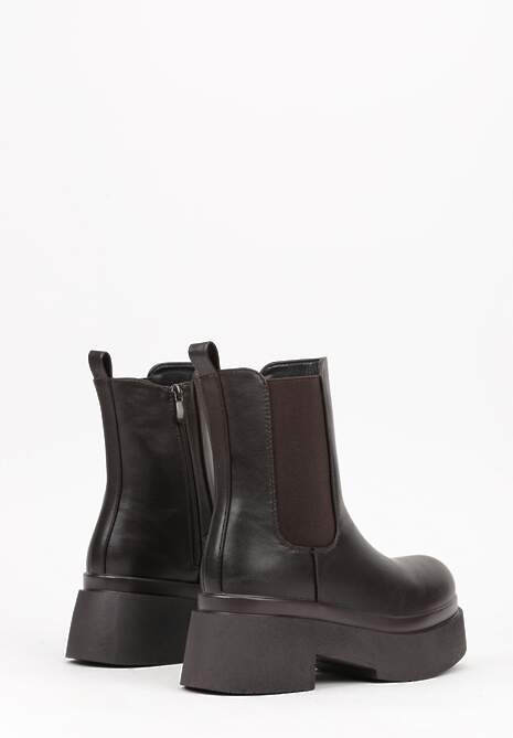 Brązowe Botki Sztyblety na Platformie Tevirka