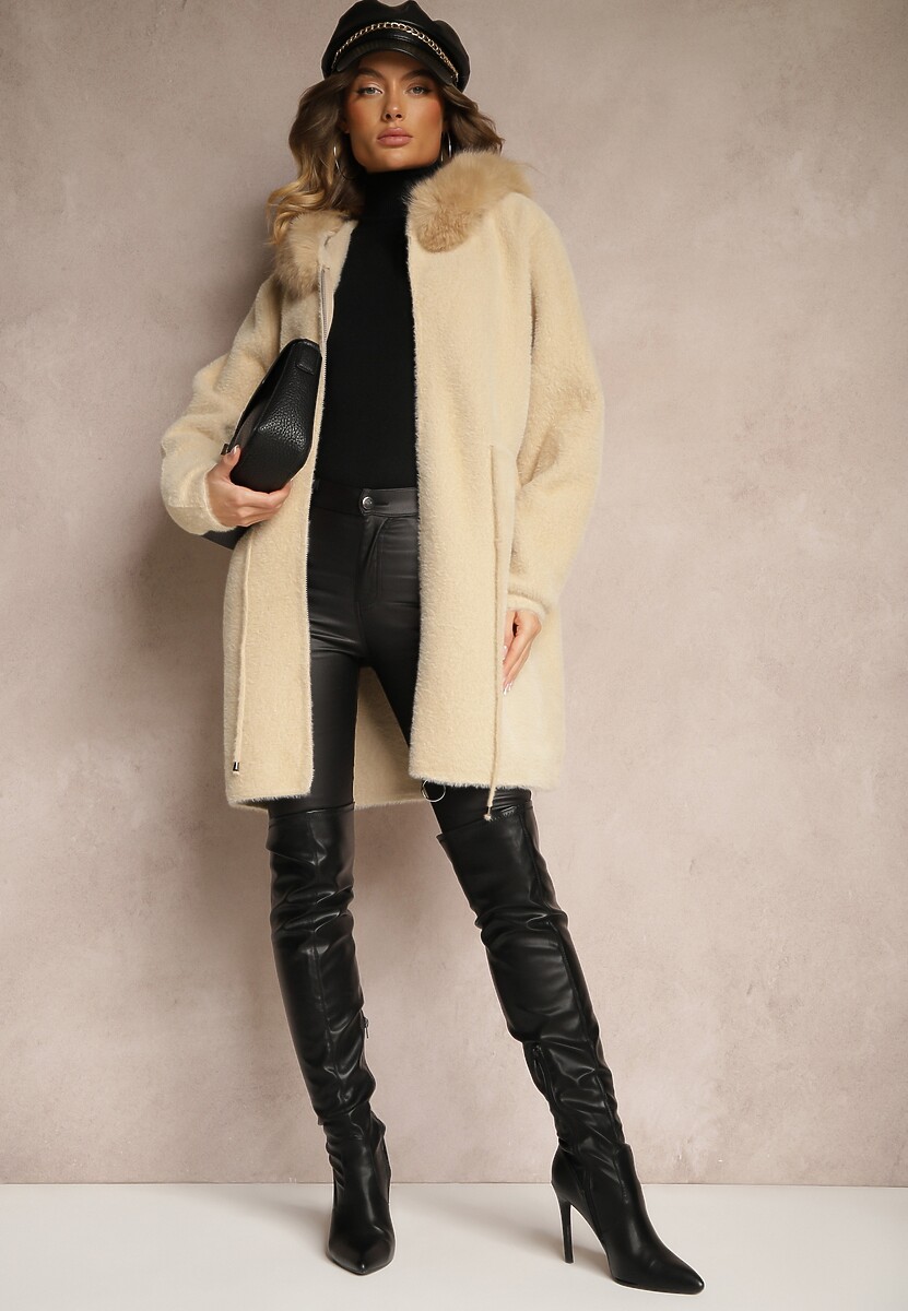 Beżowy Długi Płaszcz ze Ściągaczem w Pasie Zdobiony Futrem Delithriel