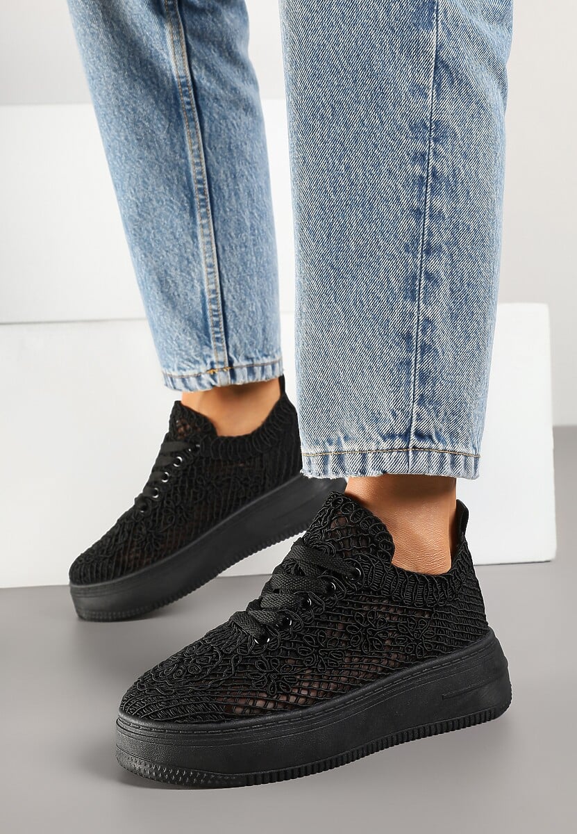 Czarne Sneakersy na Platformie z Ażurowym Wykończeniem Isdisane