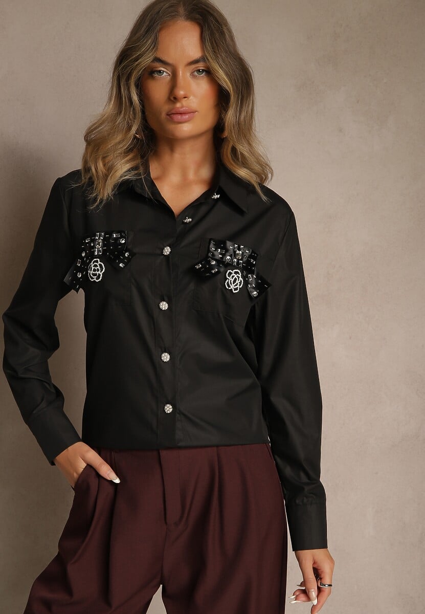 Czarna Klasyczna Koszula z Kieszeniami Zdobiona Cyrkoniami i Kwiatowym Detalem Herlla