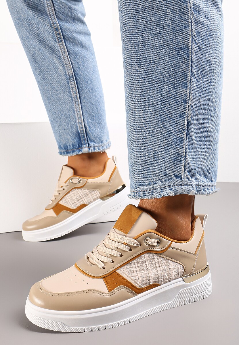 Beżowe Sneakersy Ozdobione Wstawką z Tweedowego Materiału Saini