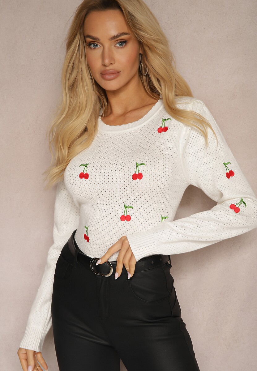 Czarny Sweter z Wiskozą i Ozdobną Perforacją z Aplikacjami w Kształcie Wisienek Niriala