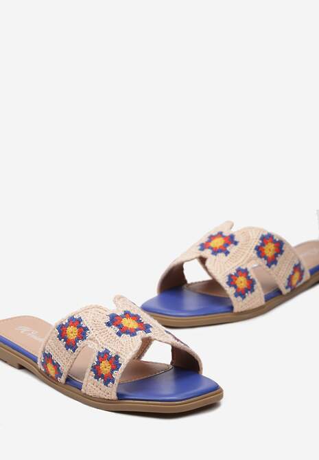 Niebieskie Klapki Ozdobione Haftowanymi Kwiatami Reviala