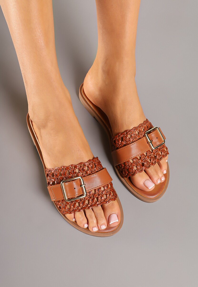 Beżowe Płaskie Klapki Ozdobione Ażurową Wstawką i Klamerką Fenalissa